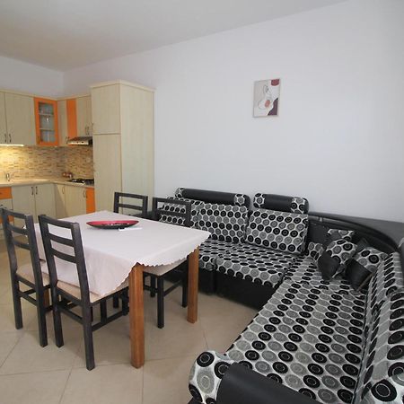 July Seaview Apartments Sarandë Esterno foto