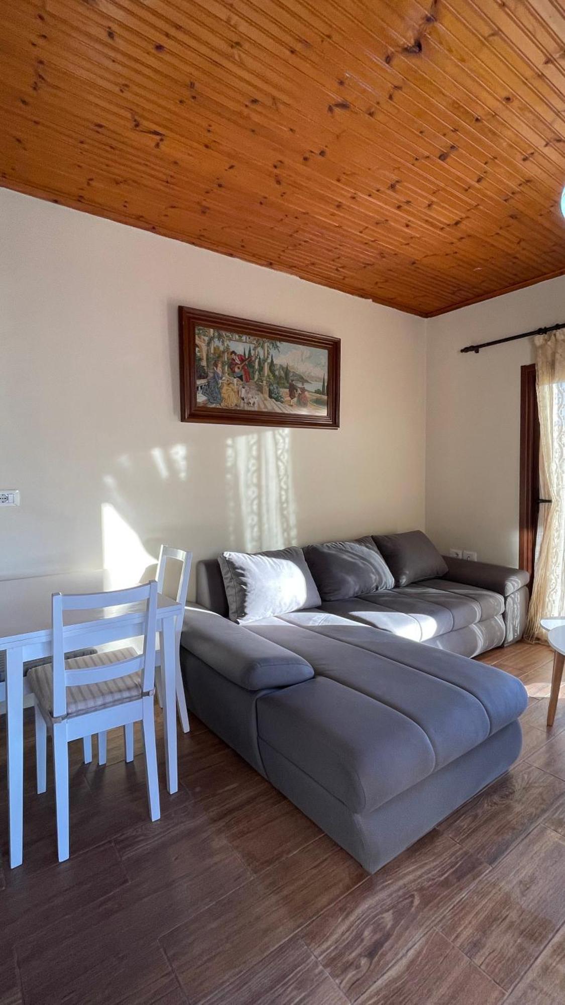 July Seaview Apartments Sarandë Esterno foto