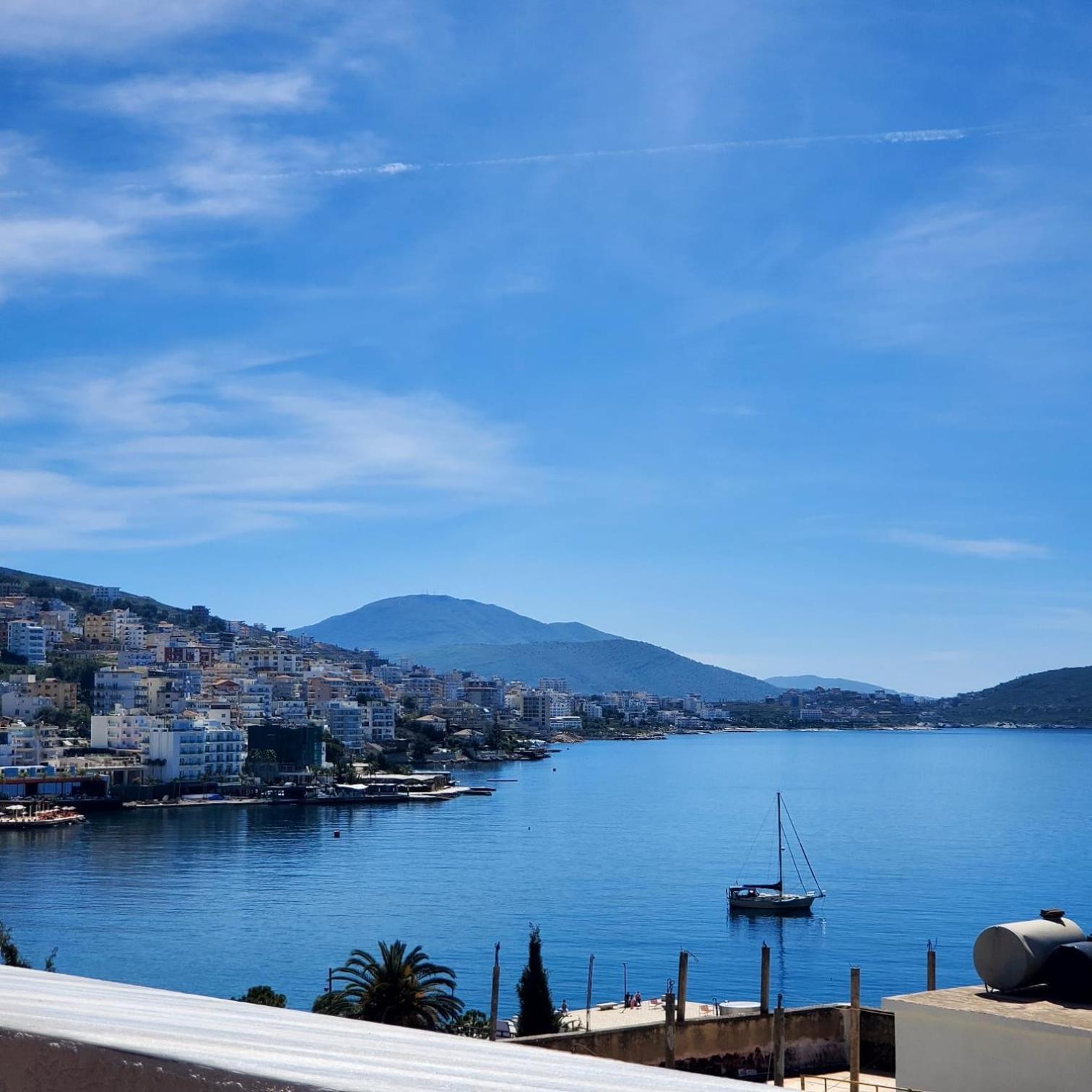 July Seaview Apartments Sarandë Esterno foto