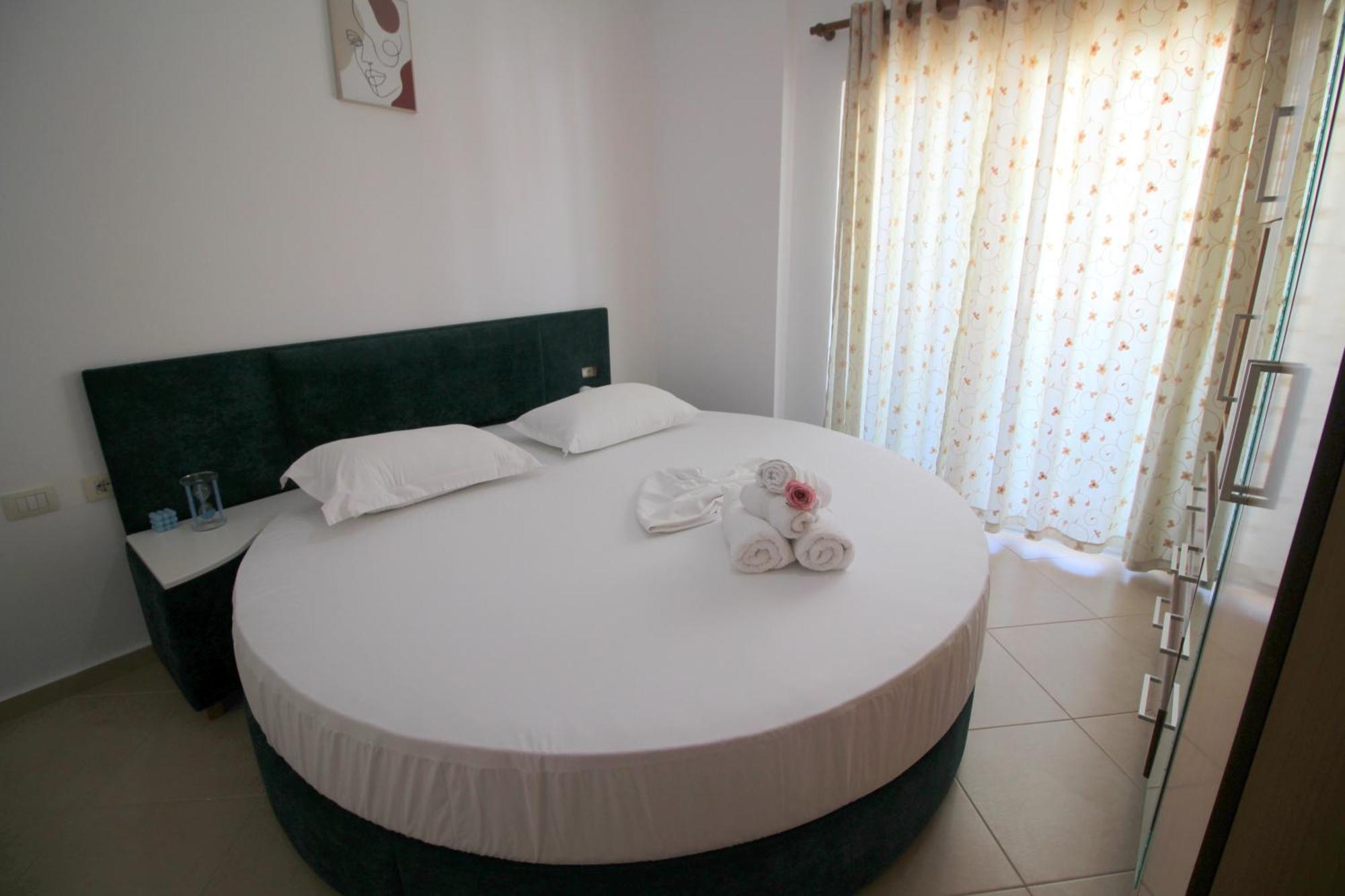 July Seaview Apartments Sarandë Esterno foto