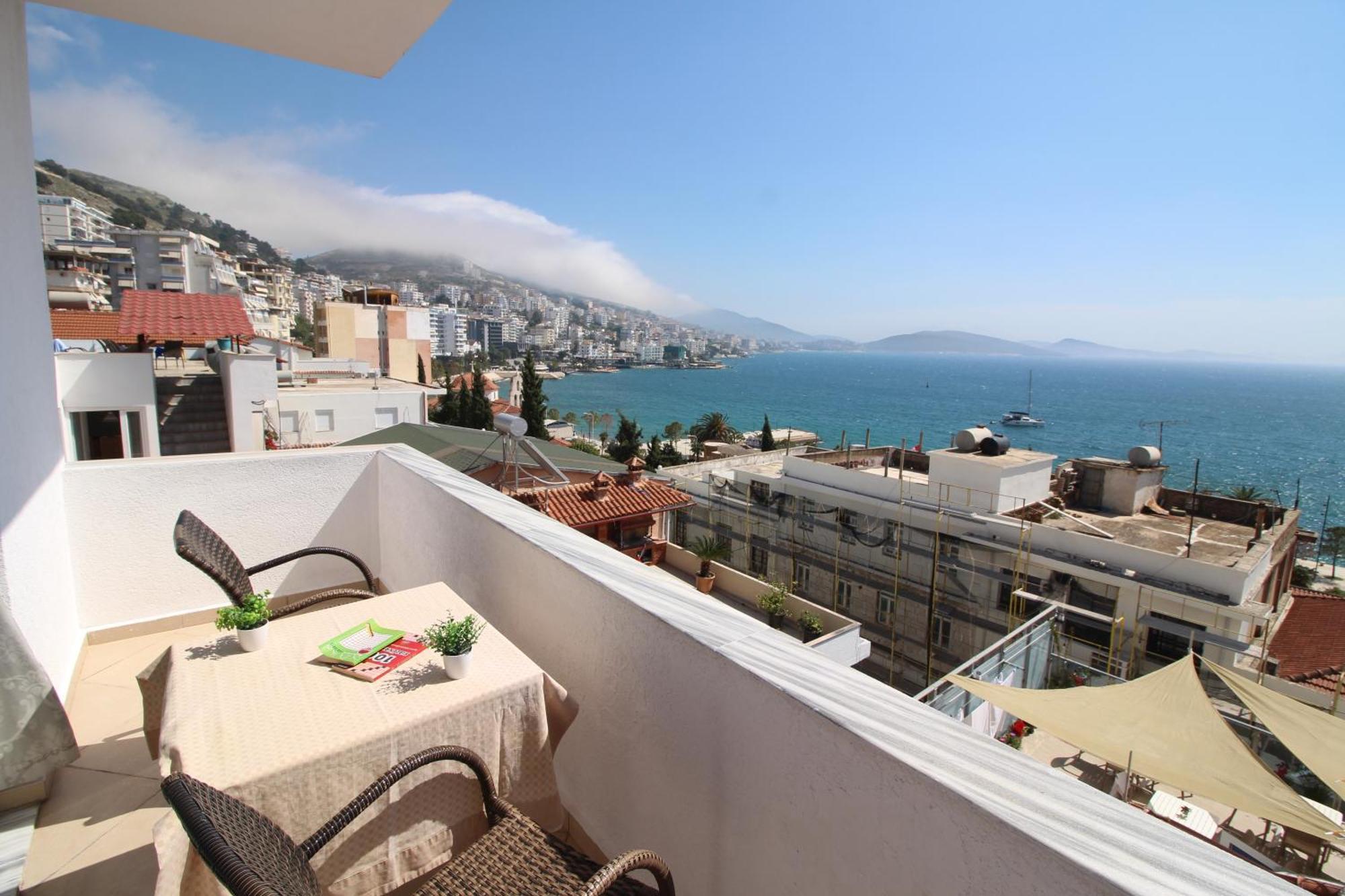 July Seaview Apartments Sarandë Esterno foto