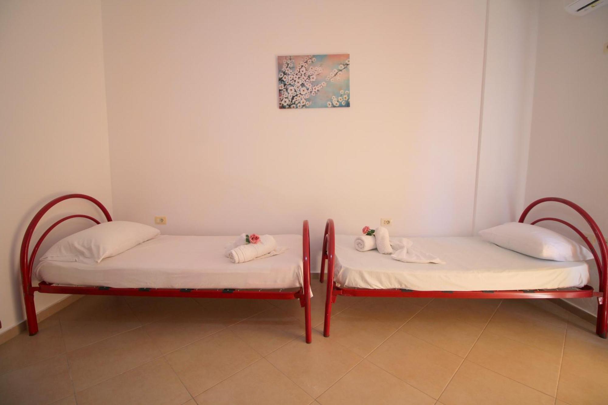 July Seaview Apartments Sarandë Esterno foto