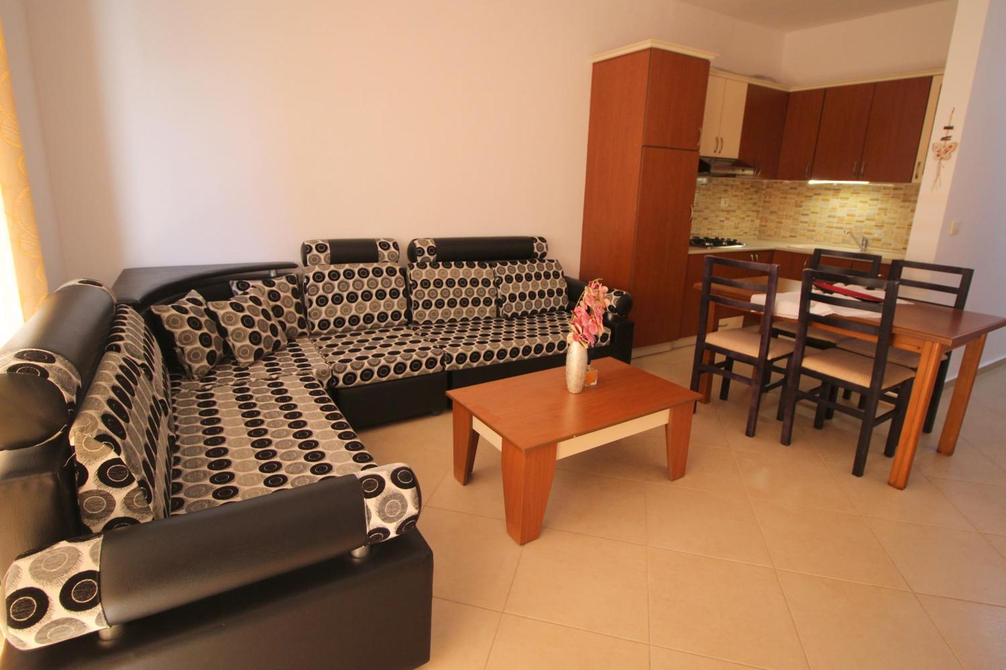 July Seaview Apartments Sarandë Esterno foto
