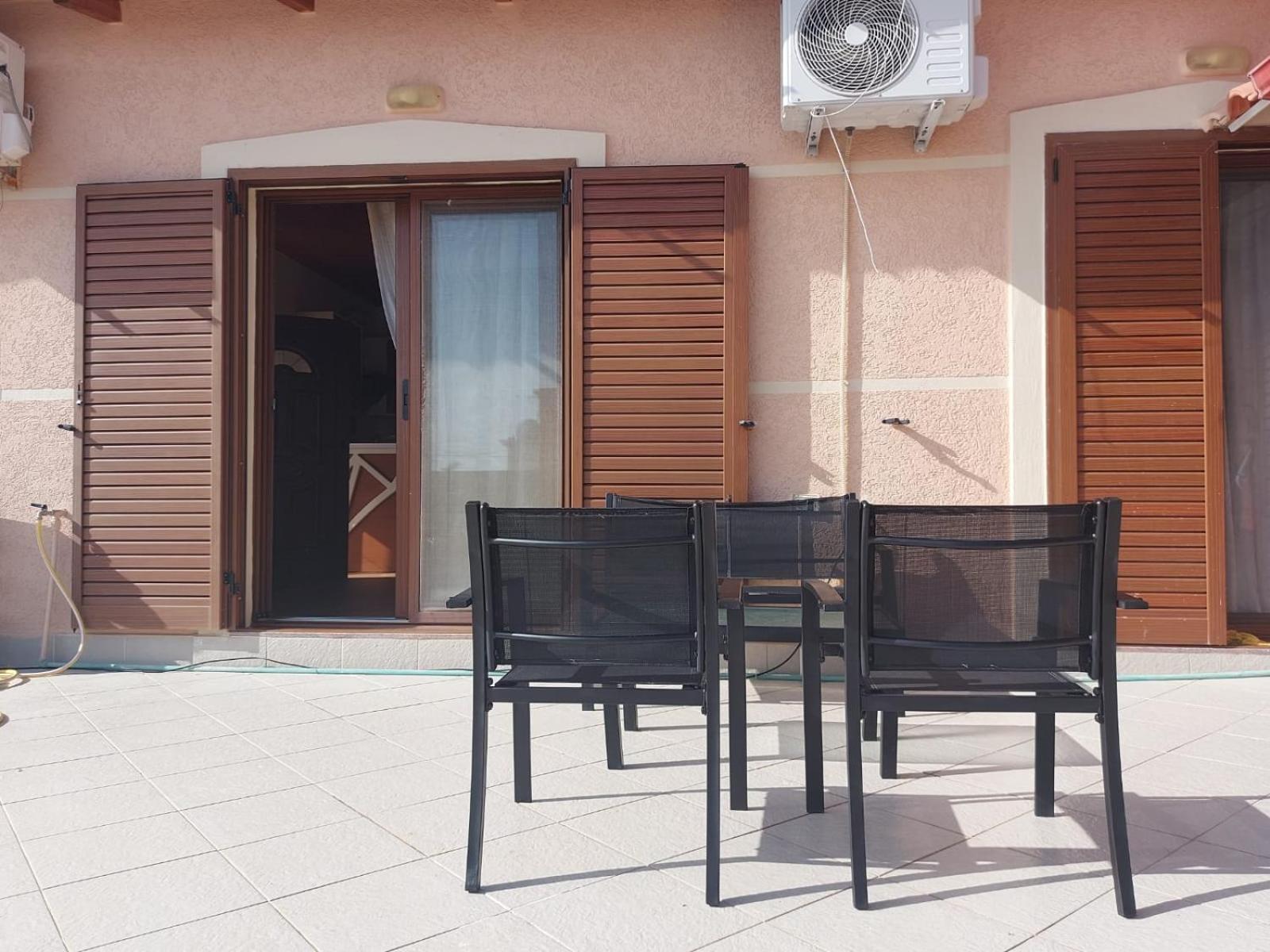 July Seaview Apartments Sarandë Esterno foto